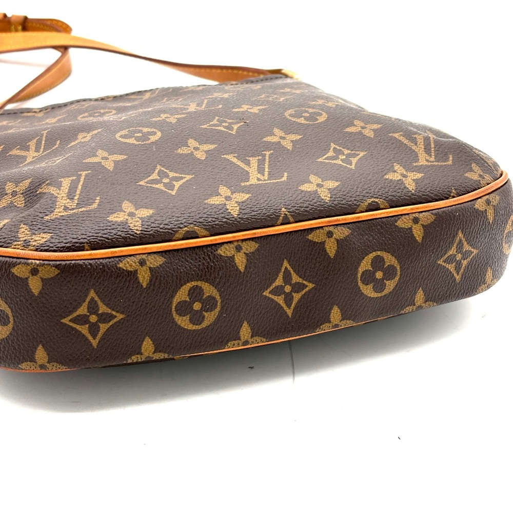 Auth. Louis Vuitton Odeon PM Monogram PVC Leather Shoulder Bag - Picture 7 of 16